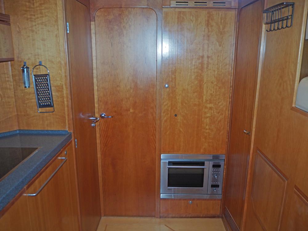 Cabin en avant, H&eacute;bergements